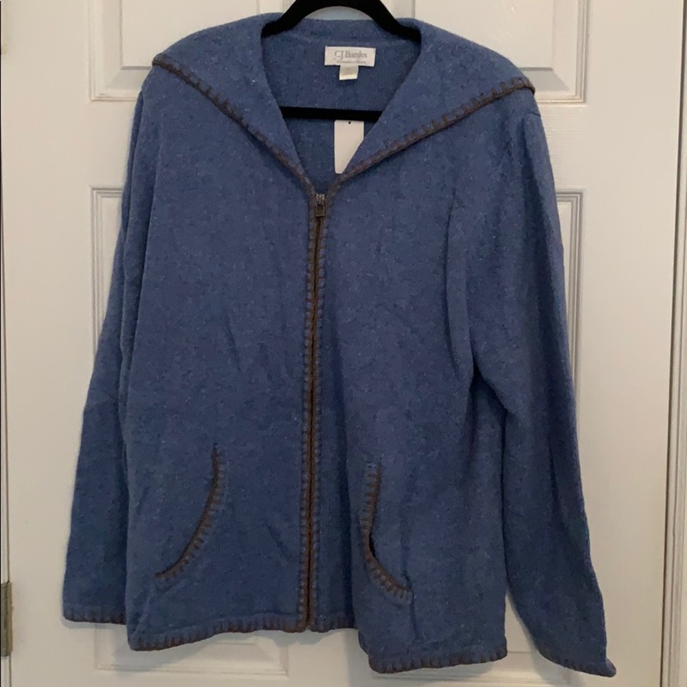 NEW CJBanks zipped sweater